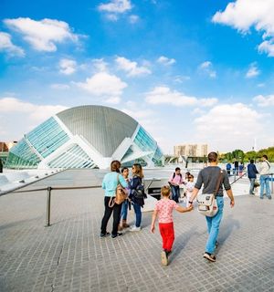 hemisferic ponte del 25 aprile a valencia