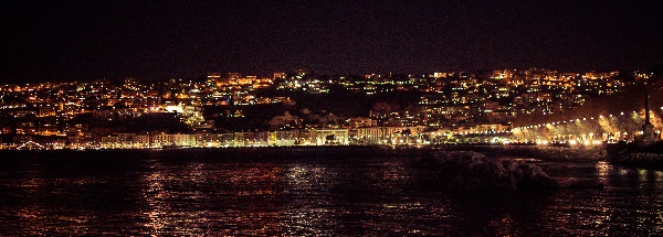 panorama notturno napoli