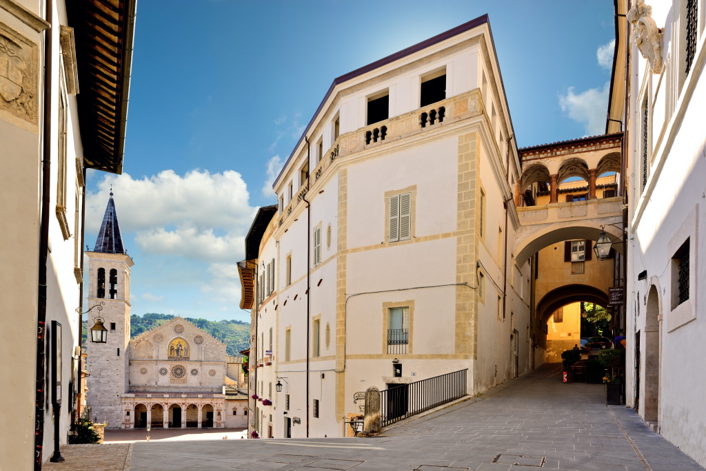 Tour privato a piedi a Spoleto ponte del 2 Giugno